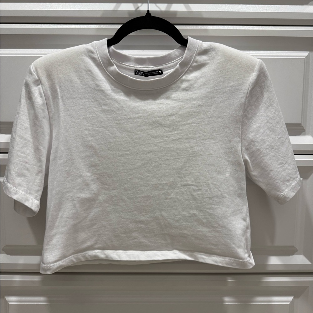 Zara Classic White Tee cropped